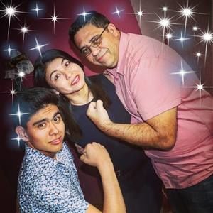 Meet your Posher, Damaris